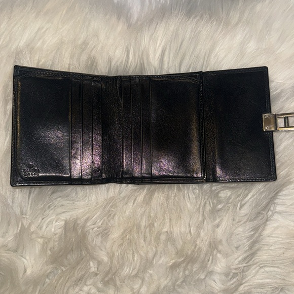 Authentic Gucci Black Leather Bifold Wallet With Silver Metal GUC - Picture 8 of 16